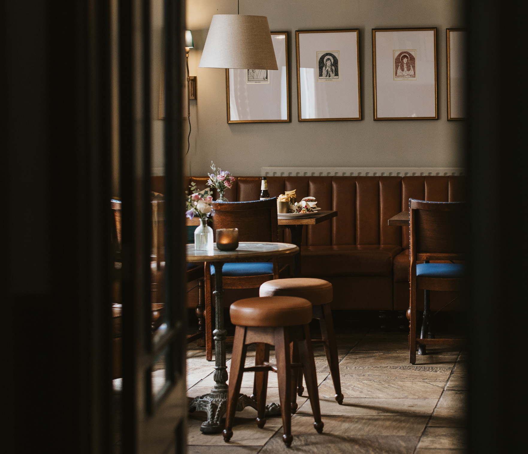 Writer: THE TOWER, LINCOLN