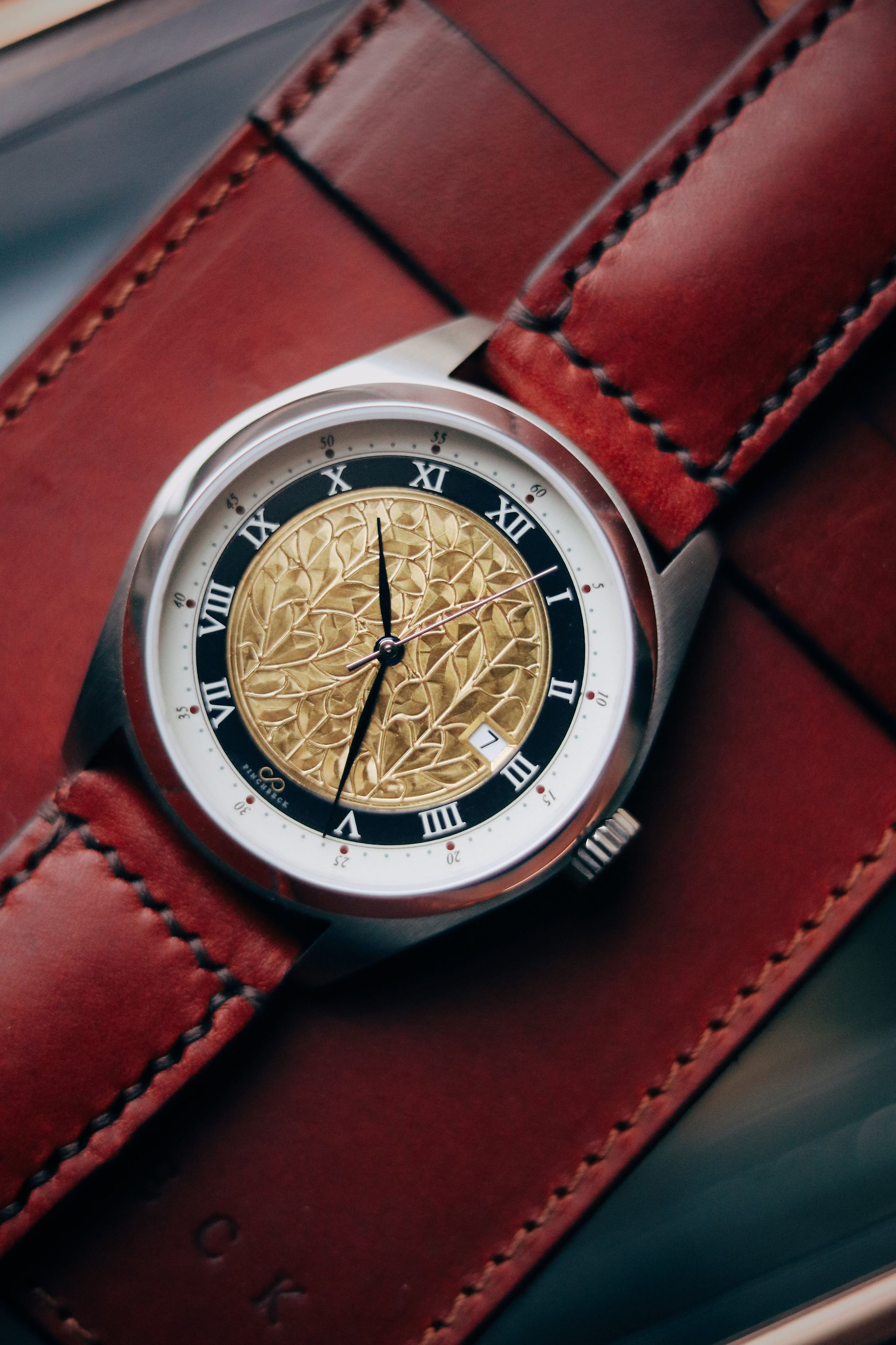 A watch does not chase the moment. It measures it, patiently, faithfully, with a steady hand. In that sense, it reminds us that every goal, every ambition, and every resolution unfolds in its own time. Patience is not delay; it is presence.