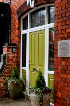 The Treehouse bed and breakfast Lincoln