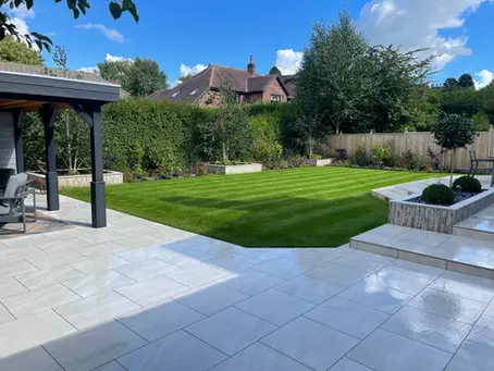 5 Reasons Why You Should Invest in Landscaping Your Garden