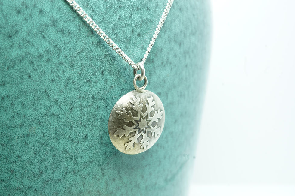 Thumbnail: Domed snowflake pendant