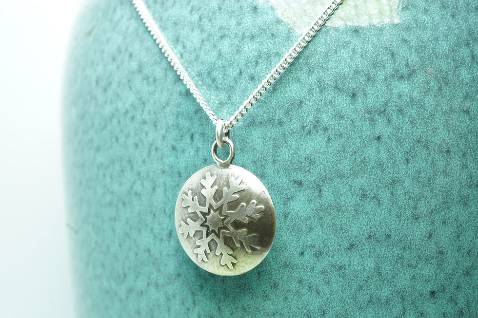 Thumbnail: Domed snowflake pendant