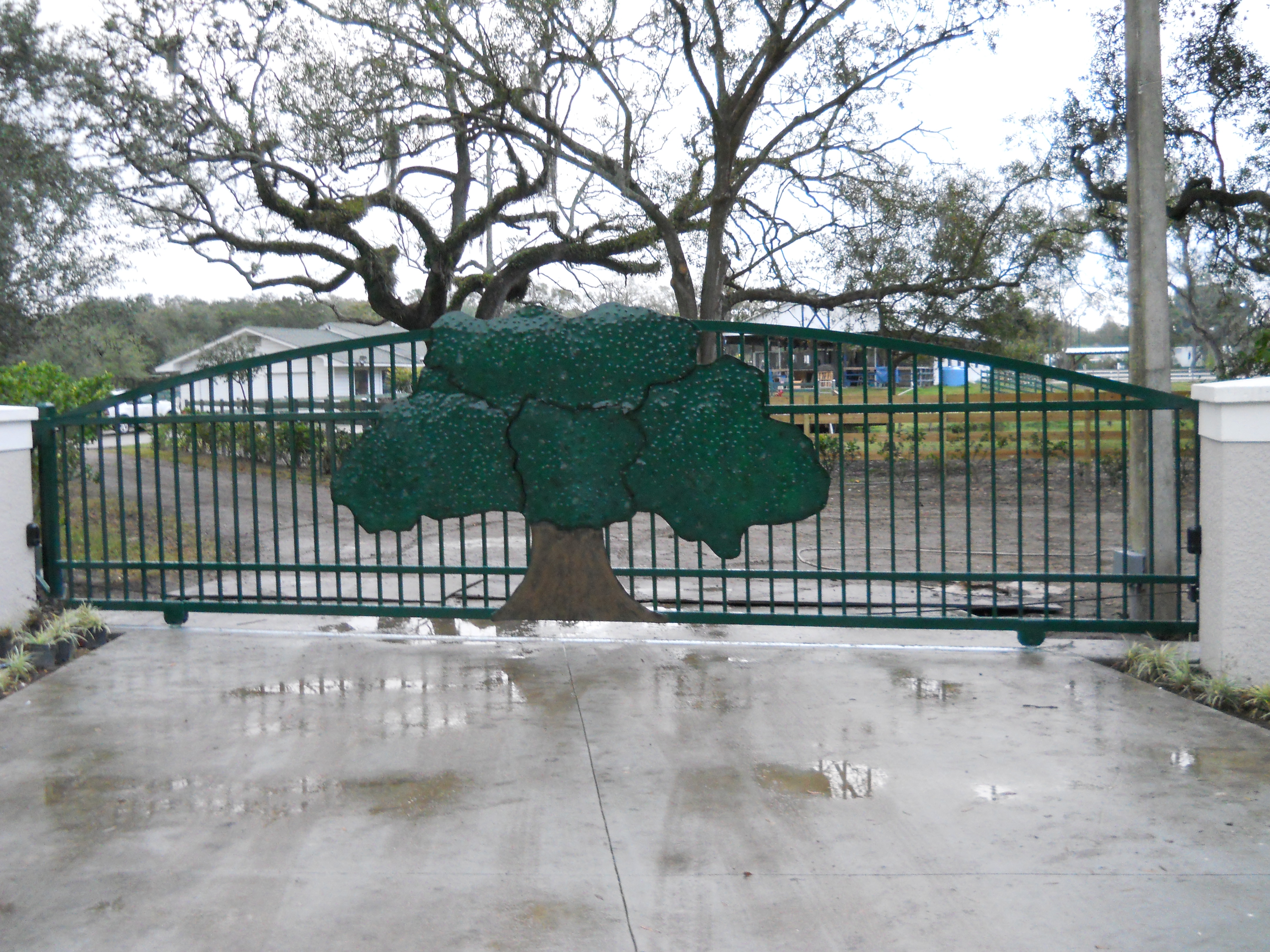 Green Aluminum Custom 3D Oak Tree