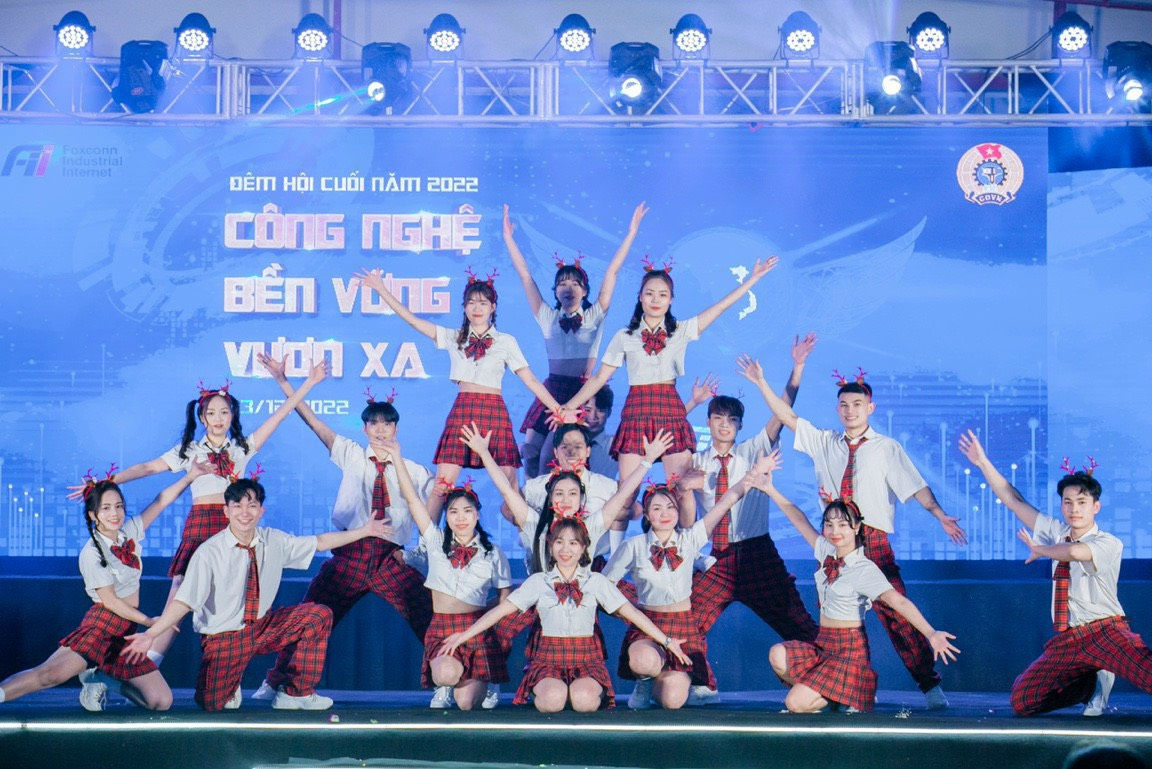 tổ chức sự kiện tất niên