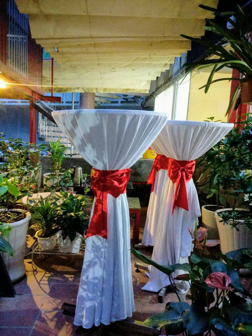 섬네일: 임대 바 의자