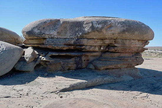 Hamburger Rock i San Rafael Swell..jpeg