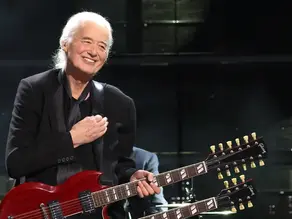 Jimmy Page interpreta “Rumble” de Link Wray en una actuación sorpresa