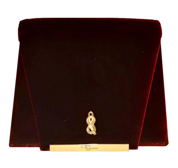 Evening bag in burgundy silk velvet