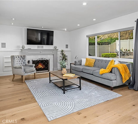 La Jolla living room light colors