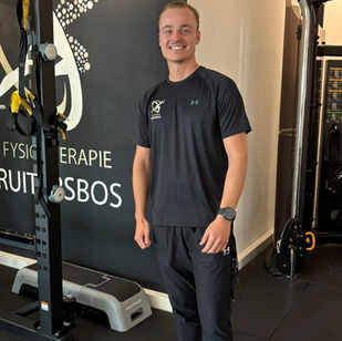 Eerste officiële werkdag van Sjoerd! 💛🖤