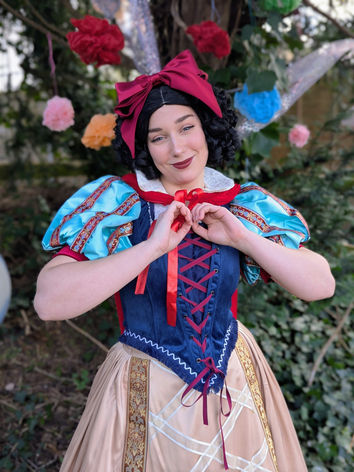 Snow White Party Entertainer London