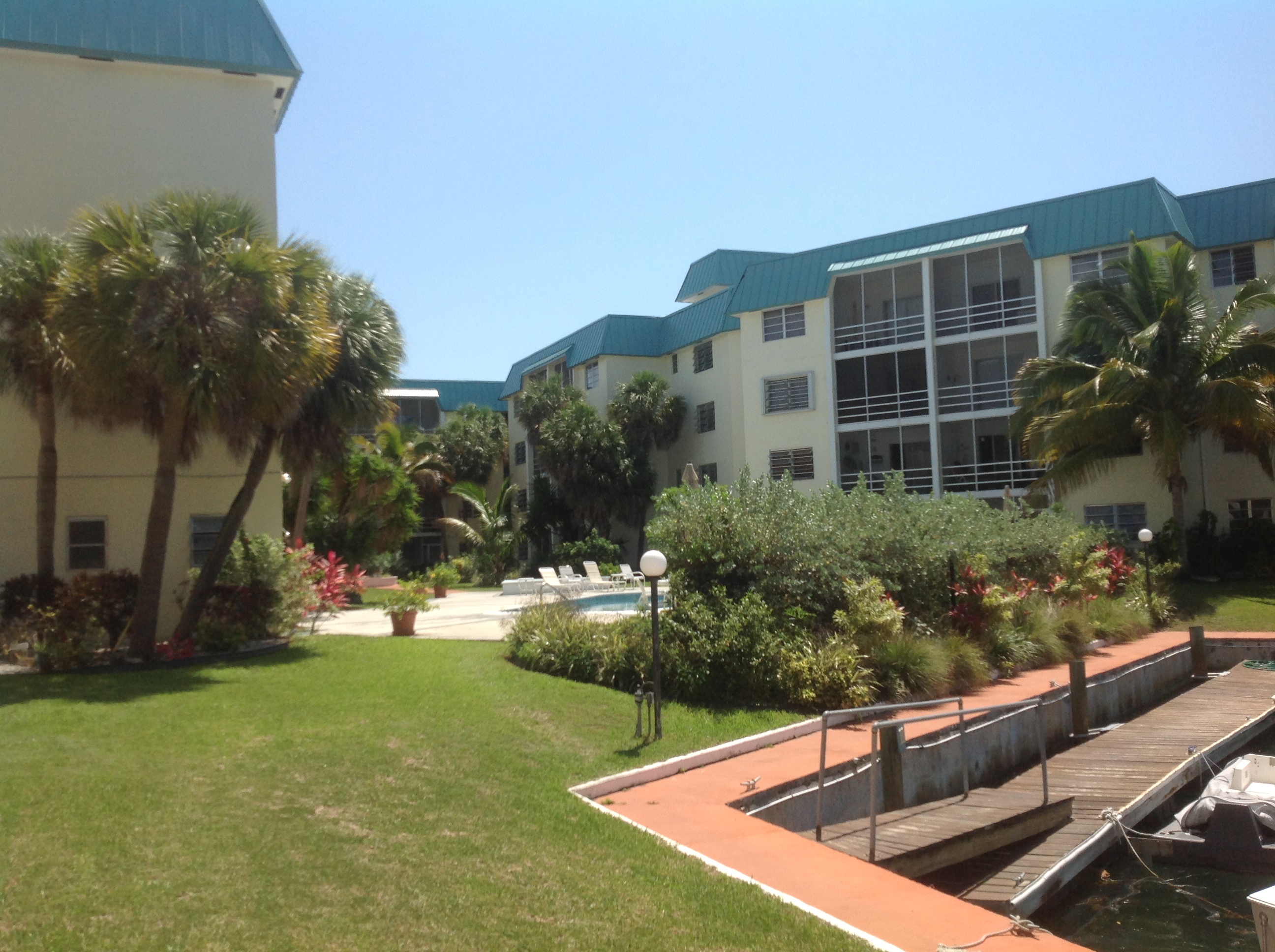 CONDOS FOR SALE covehouse