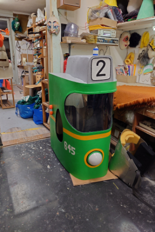 Der Tambourmajor für die Basler Fasnacht, ein altes BVB-Tram von Basel. Ansicht 2.