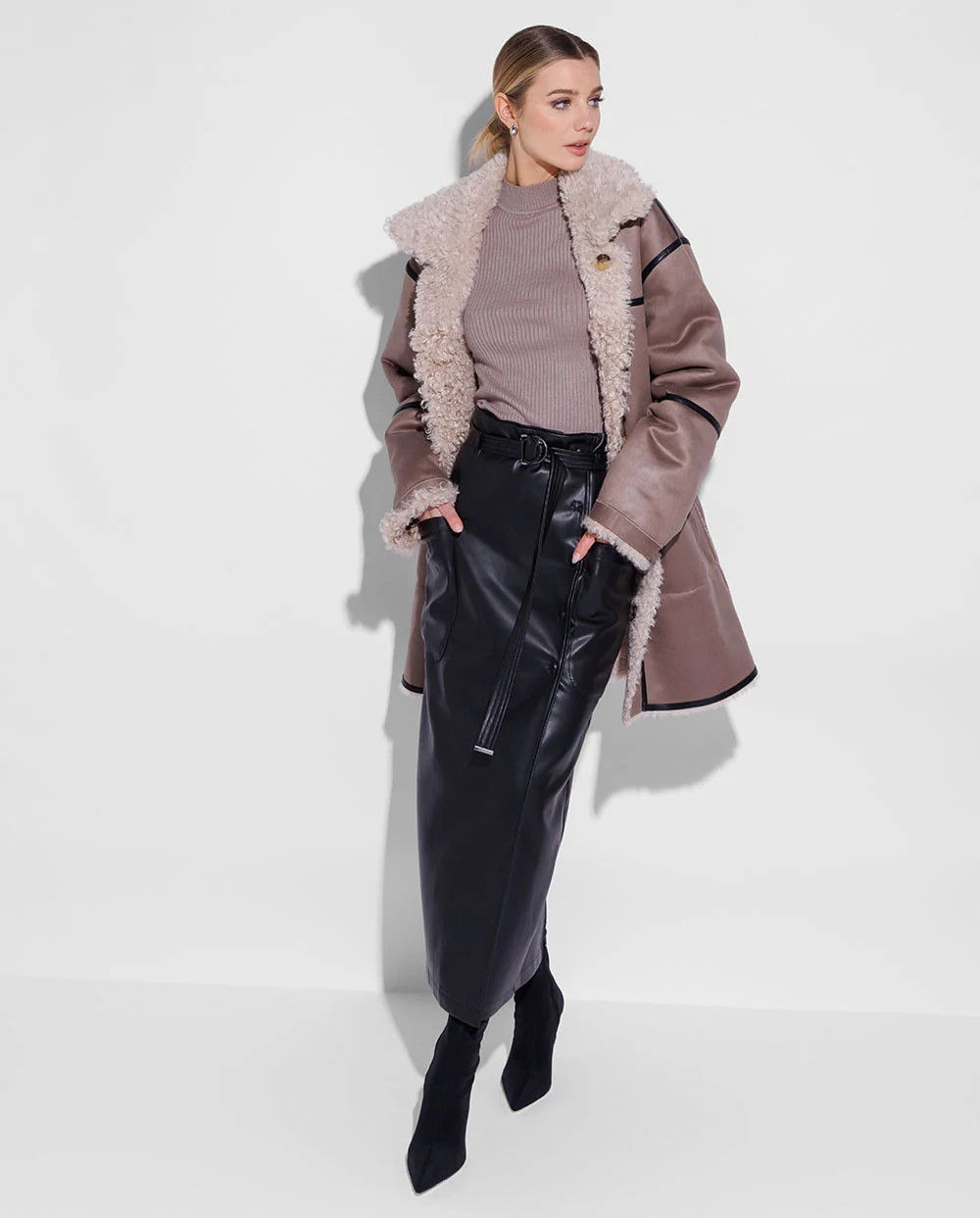 🖤 Falda de Piel Vegana Negra – Urban Code