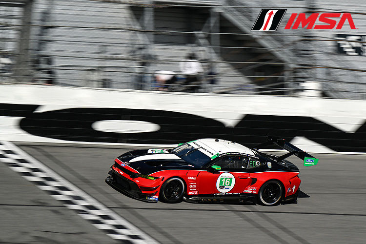 Photo credits: Brandon Badraoui / IMSA