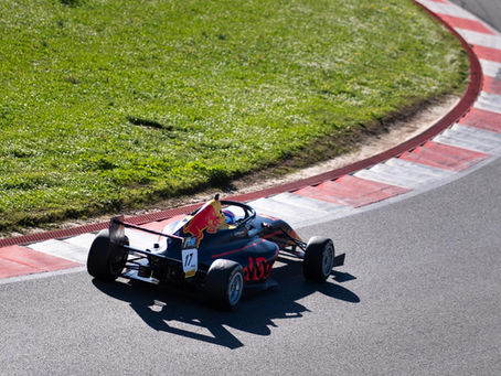 Rafaela Ferreira makes Formula Winter Series debut with charging races