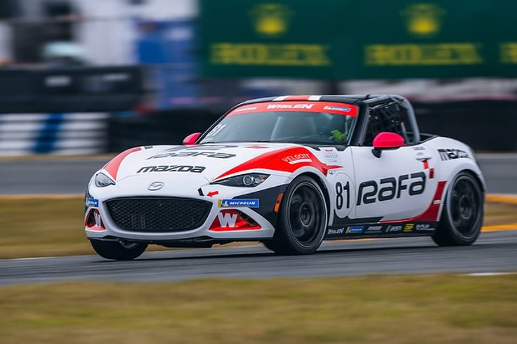 Caroline Candas produces remarkable comeback on Whelen Mazda MX-5