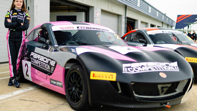 Vicky Farfus announces 2026 Ginetta Junior Championship debut as rising karting star steps into car racing
