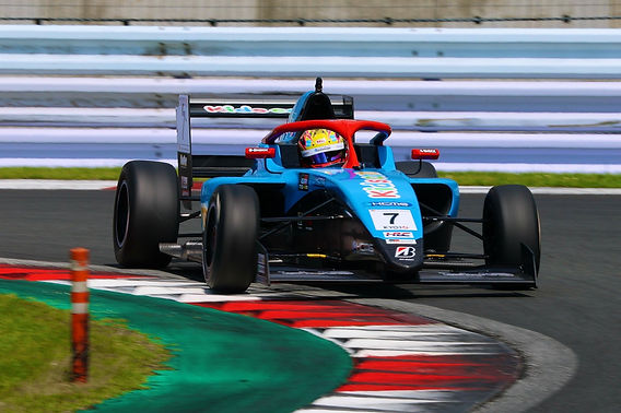 Kyojo Cup: Miki Onaga wins, takes points lead