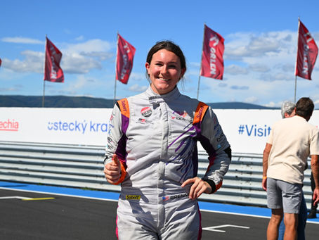 Brenna Schubert scores Challenger Trophy podium on EuroNASCAR V8GP debut at Most