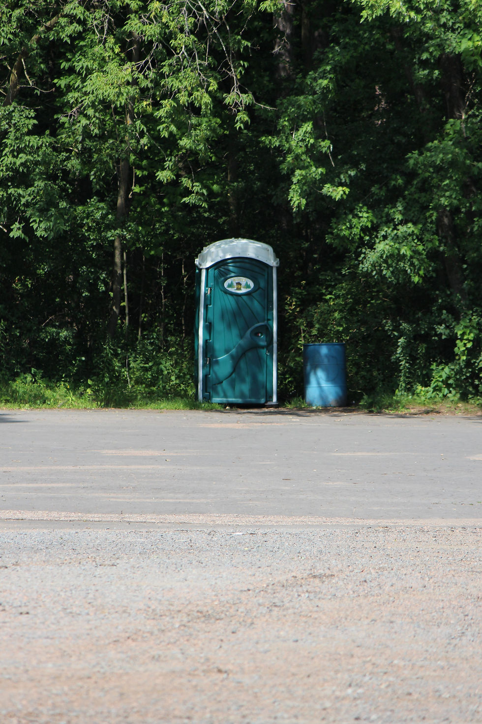Single stall porta-potty