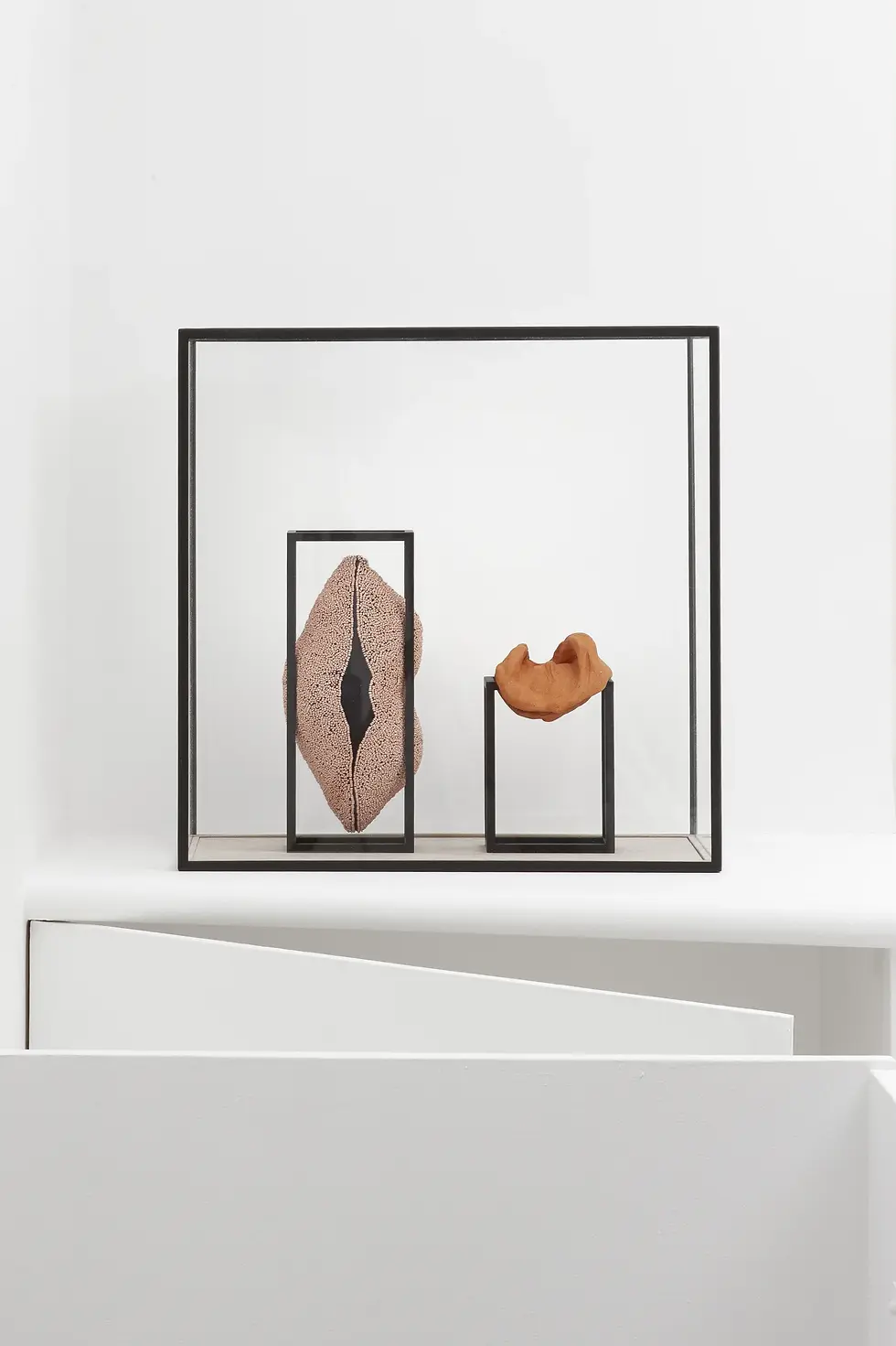 Weltinnenraum I - Metal, terracotta, leather, fabric, pearls, glass, 2022