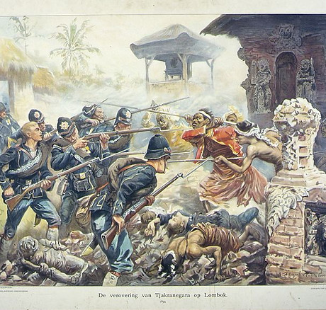 COLLECTIE_TROPENMUSEUM_Schoolplaat_getiteld_De_verovering_van_Tjakranegara_op_Lombok_1894_