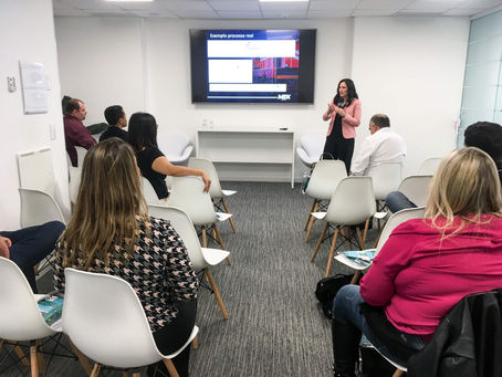 Fundadora da MZX Brasil, Márcia Vaz ministrou palestra sobre  redução de custos na ABCasa