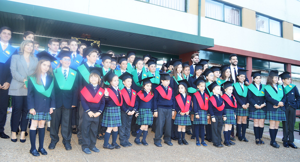 Foto de grupo de los alumnos graduados en Peñacorada