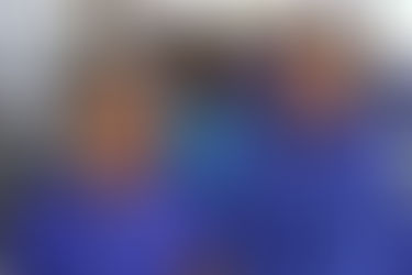 Neshy junto a otros atletas recibe homenaje del Presidente Carlos Alvarado.