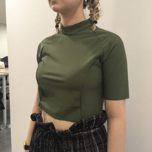 Toile 3: Sports Top