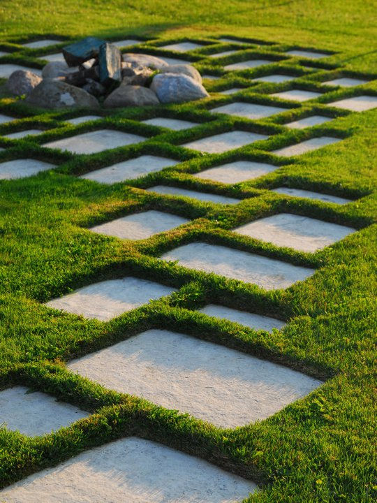 Fire Pit, stepping stones in lawn
