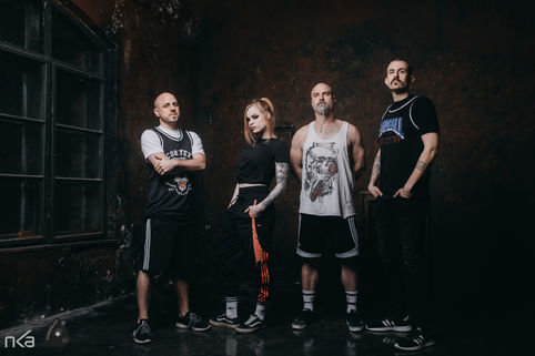 THE HELLFREAKS FIRMA CONTRATO CON NAPALM RECORDS + LANZAMIENTO DE EXPLOSIVO SINGLE Y VIDEO
