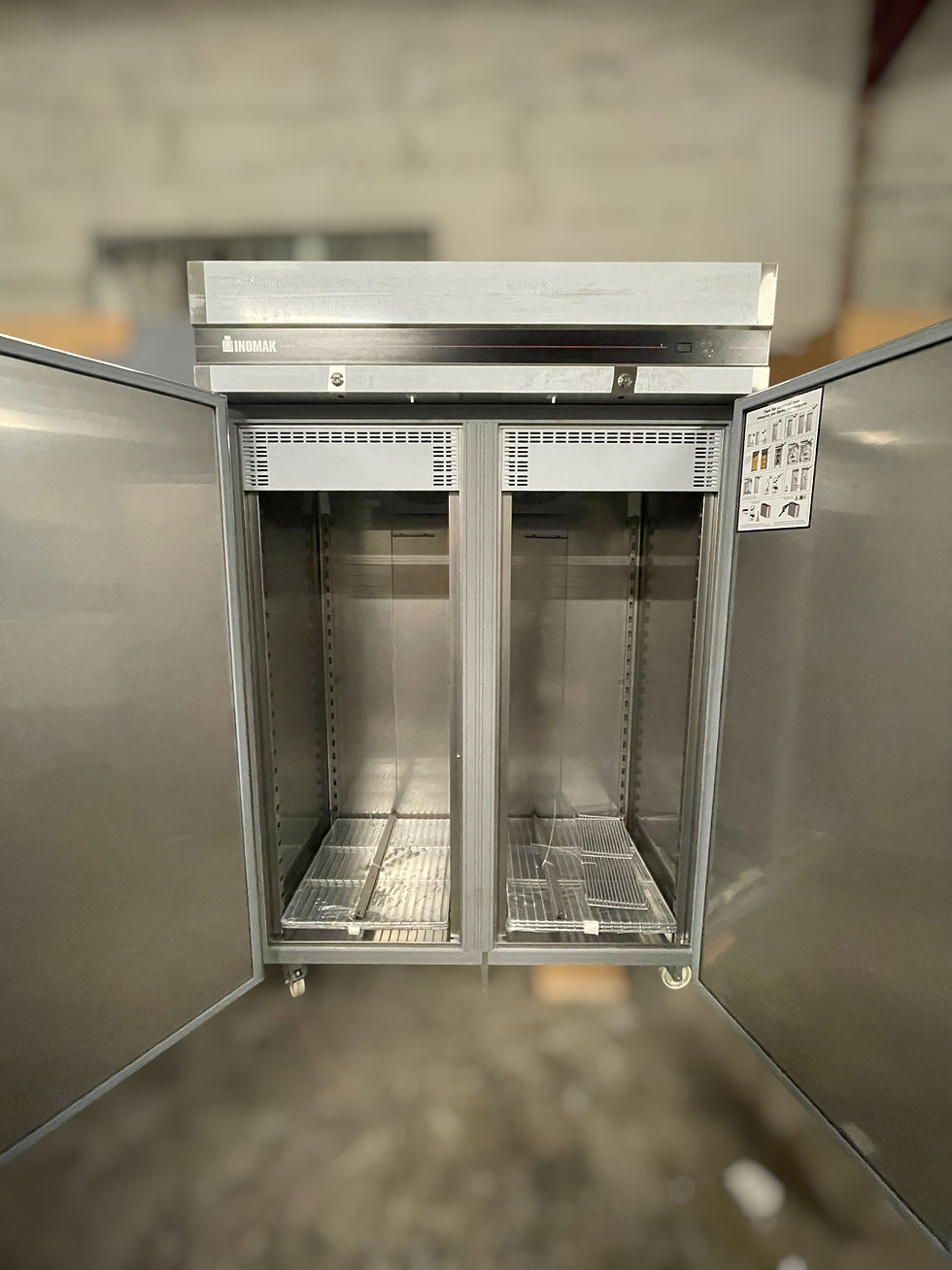 Thumbnail: Armoire froide positive à porte pleine 1432 L – -2 à +8°C