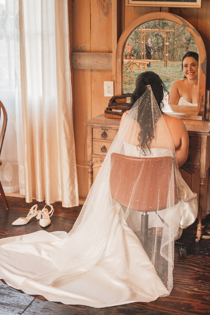 Affordable wedding photography capturing authentic moments at a countryside wedding in Perth County