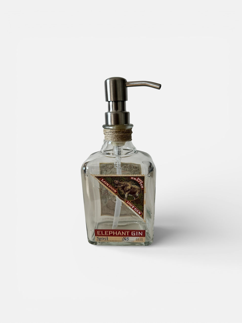 Miniaturbild: Upcycling‑Seifenspender aus Ginflasche – lackiertes Etikett, abwischbar