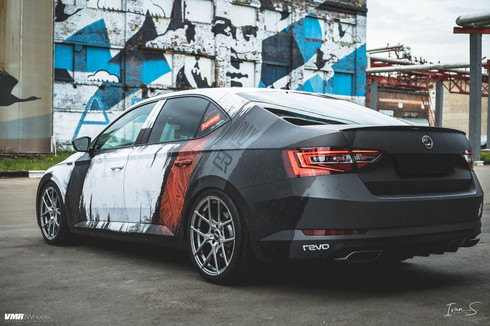 V803 Hyper Silver 19"