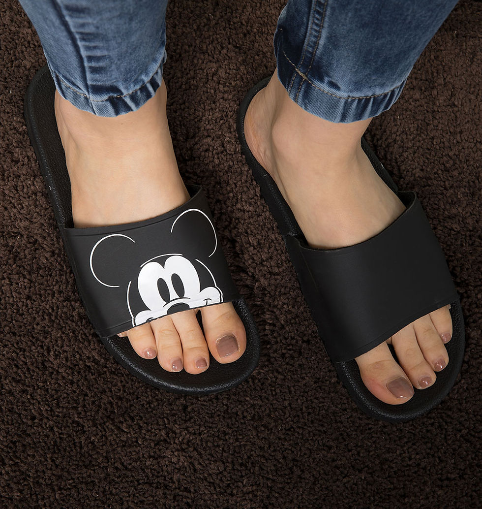 Peeping Mickey