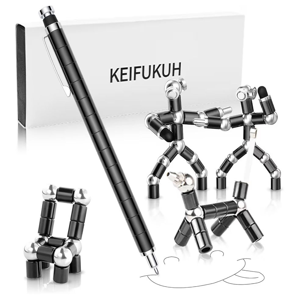 Miniaturbild: Black stylus pen, KEIFUKUH box, plus magnetic block people, dog, chair.