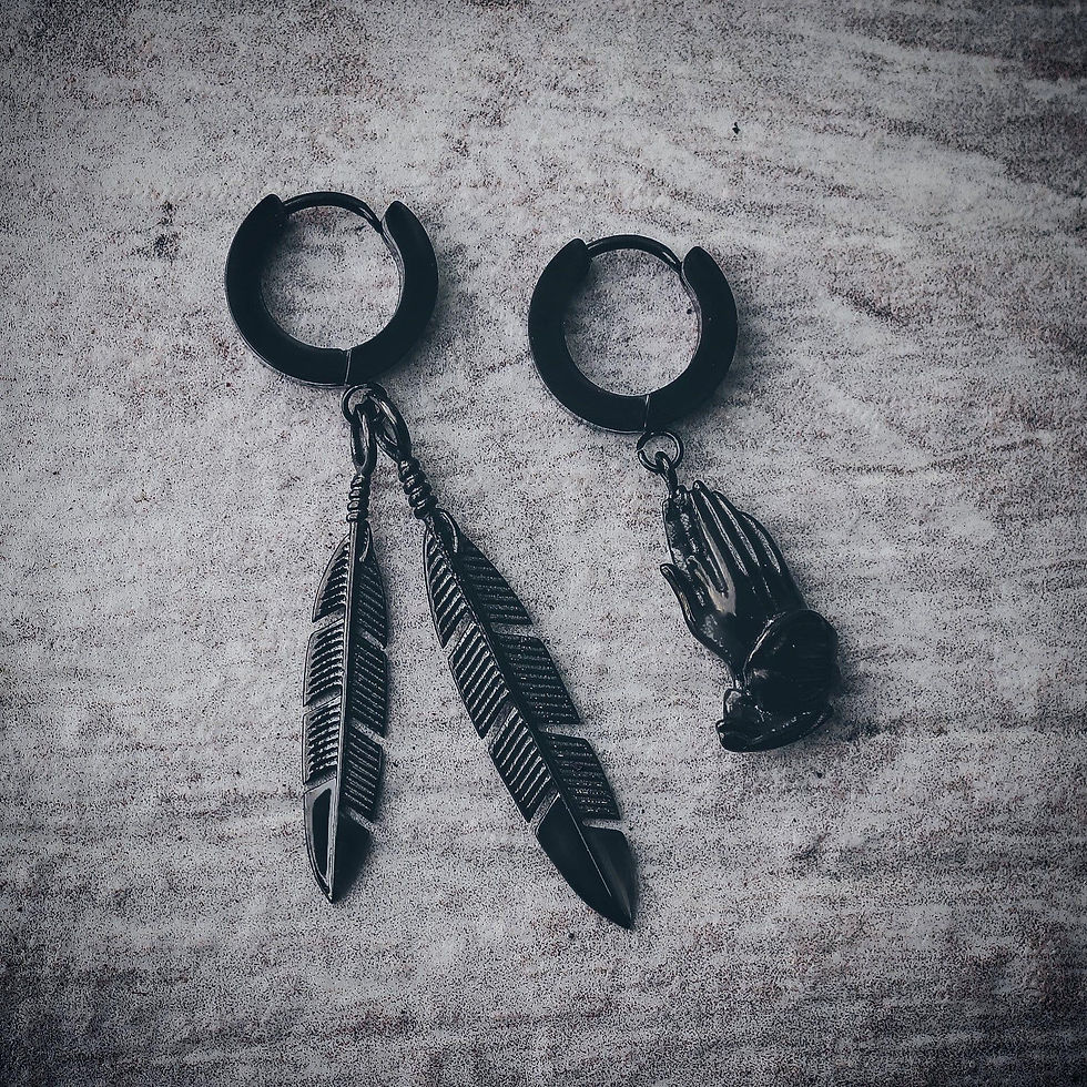 サムネイル： The Feather Earring