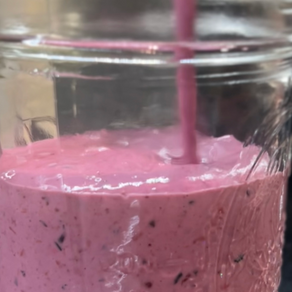 3-Ingredient High Protein Blueberry Smoothie