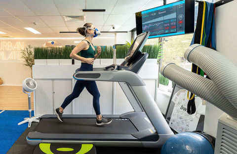 Physiotherapist analysing running gait on treadmill at Urban Physiotherapy North Sydney
