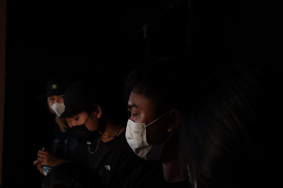 LINE_ALBUM_เบื้องหลังวันแรก_260325_1