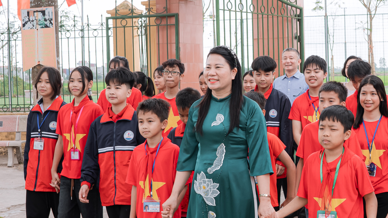 Cô Bùi Thị Nga, Hiệu trưởng Trường THCS Tam Thanh, chia sẻ về dự án Cùng em tiến bước