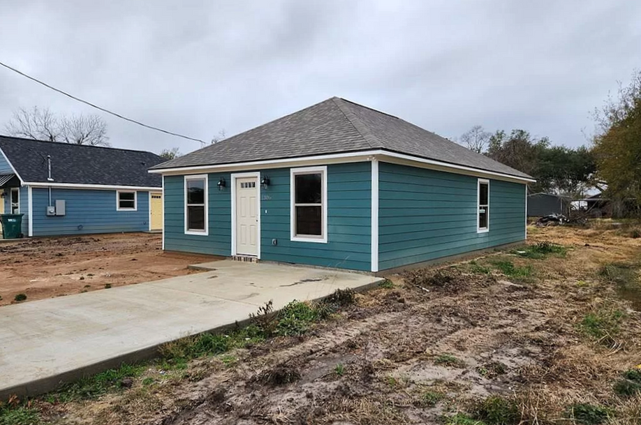 1306 Fancher St, Orange Tx 70668 - Owner Finanaced Homes for Sale in Vinton LA - Tru Housing Solutions 2