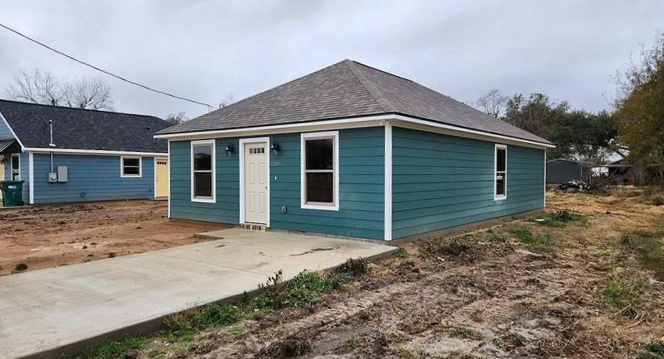 1306 Fancher St, Orange Tx 70668 - Owner Finanaced Homes for Sale in Vinton LA - Tru Housing Solutions 1