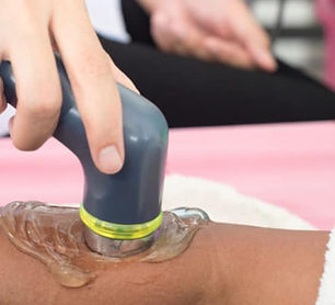 ultraschalltherapie-kniegelenk.jpg