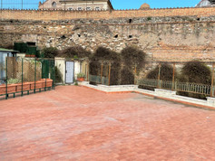 terrazzo inferiore.jpeg