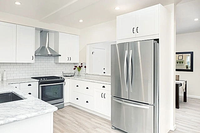 White Shaker Cabinets made in the USA