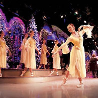 £425pp (+£74 single room supplement)